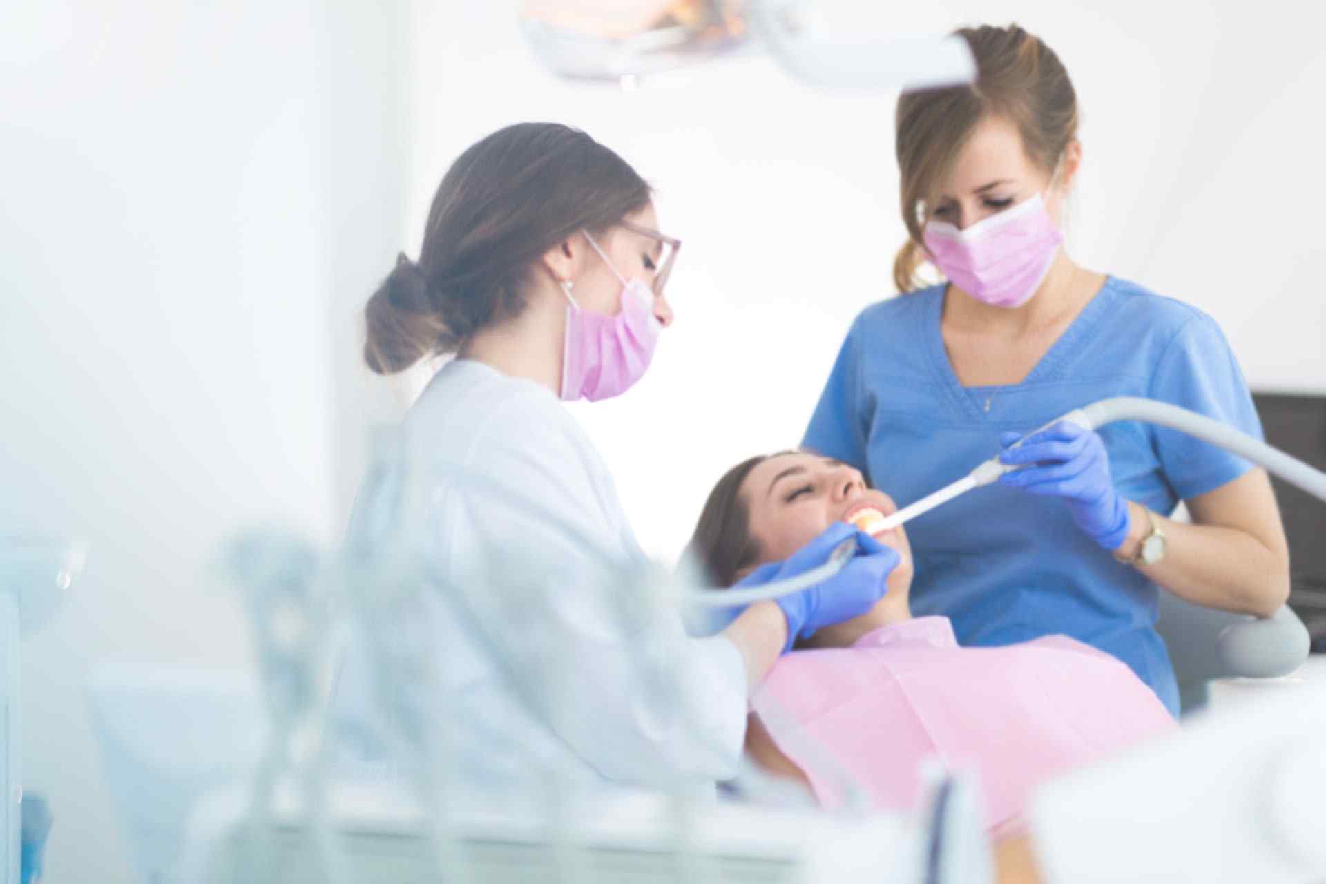 https://www.emergencydentisthuntsvilleal.com/wp-content/uploads/2020/02/about_us_background.jpg